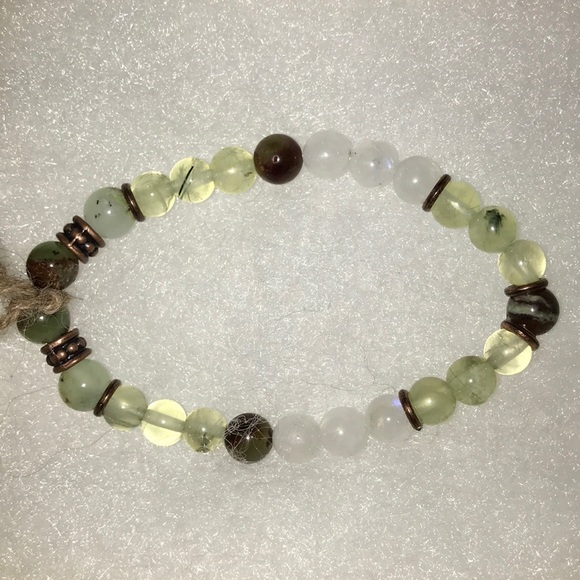 • Destiny • - Picture 1 of 2